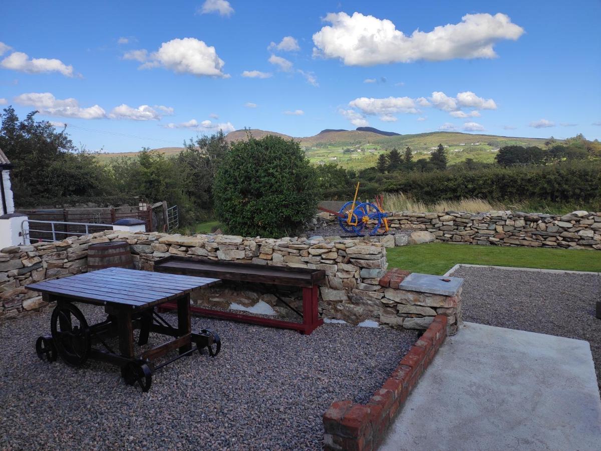 White Barn Cottage Clonmany Exterior foto