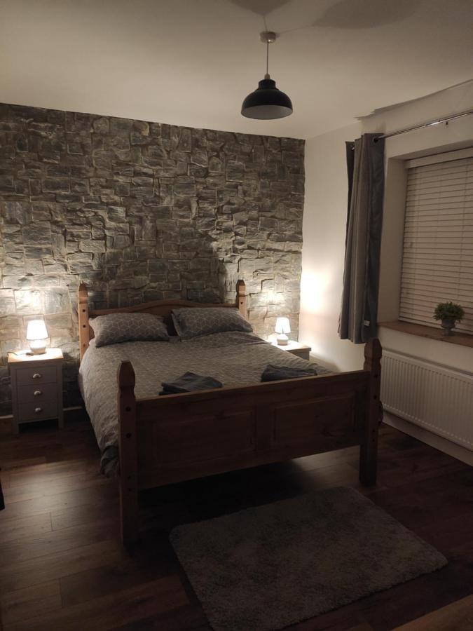 White Barn Cottage Clonmany Exterior foto